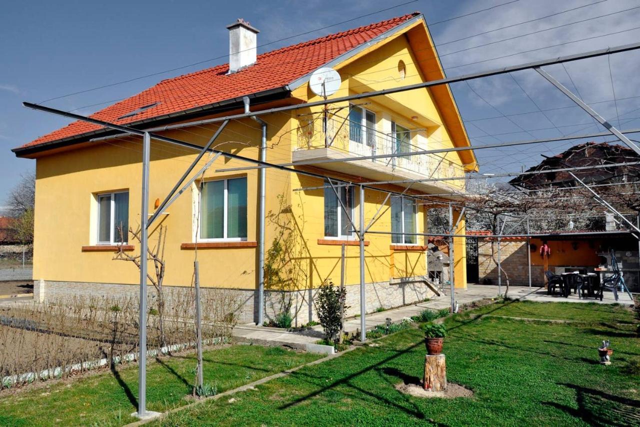 Вила В С. Габарево, Долината На Розите. Gabarevo Extérieur photo